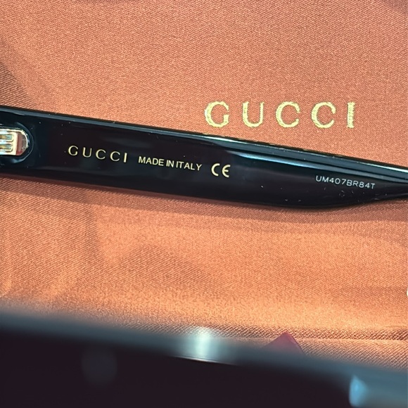 Gucci Sunglasses Style GG0036S Black w Gold GG Logo - LIKE NEW! - Picture 13 of 15